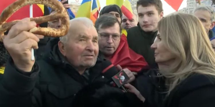 Anca Alexandrescu printre protestatari Mesaje dure pentru politicieni Dati le covrigul dar steagul ramane al poporului VIDEO
