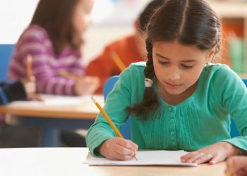 Daniel David Dictarea sau transcrierea manualelor sa fie interzise