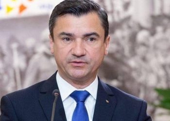 Fara politicieni pe scena si discursuri la Iasi