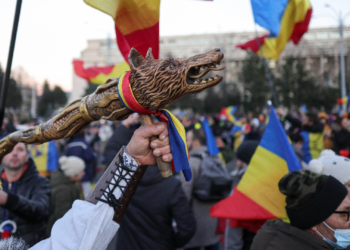 Liderii politici ii sfideaza ignorand mesajul romanilor