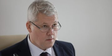 Hurezeanu si Predoiu explicatii slabe dupa Summitul de la Paris