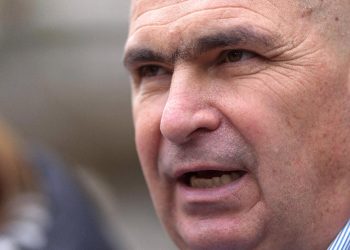 AUR despre zborurile lui Iohannis Bolojan trebuie sa raspunda Va avea curaj