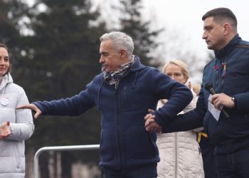 Anamaria Gavrila Sistemul n a reusit sa ne faca sa votam pe cineva de al lor si l au interzis pe al nostru