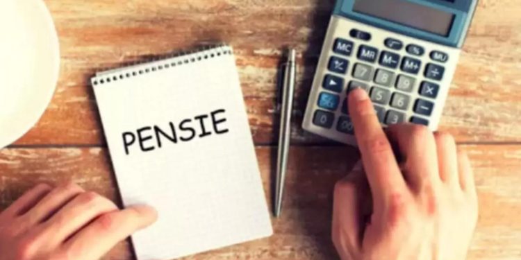 Lovitura pentru bugetari reangajarea dupa pensionare interzisa