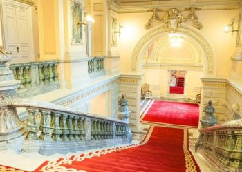 Sondajul care zguduie sistemul suveranistii conduc rezistii scad