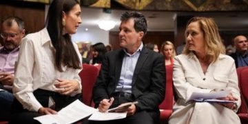 Elena Lasconi dupa ce a fost epurata pentru Nicusor Dan Stalin ar fi mandru de acesti baieti