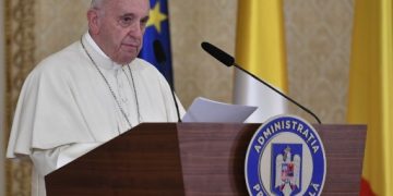 Executivul propune doliu pe 26 aprilie pentru Papa Francisc