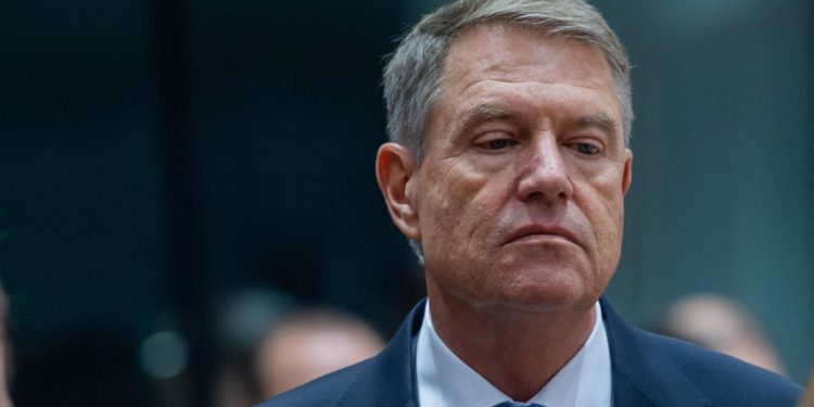 Faraonul Iohannis a transmis un mesaj de Paște râzând. 1 Faraonul Iohannis a transmis un mesaj de Paste razand