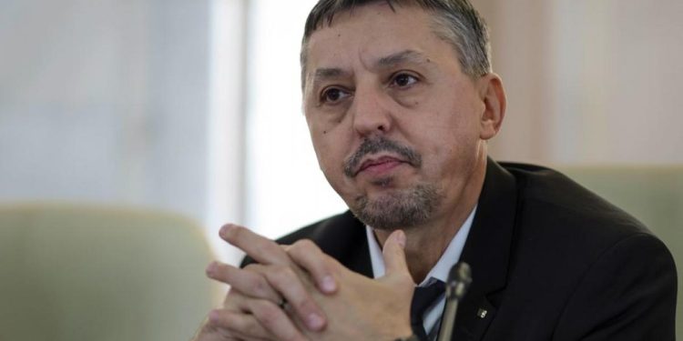 Ministrul Educatiei despre scolile cu toalete in curte Din primavara vor disparea