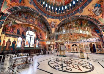 Moastele Sfintei Elena vor fi aduse in tara