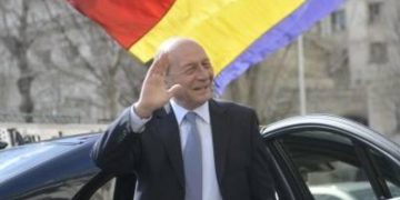 Traian Basescu Ciolacu ar trebui sa demisioneze