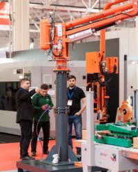 Advertorial Lideri tehnologici industriali reuniti la Bucuresti