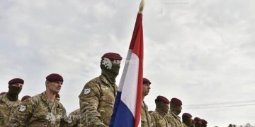 Camion militar francez s a rasturnat in Valcea