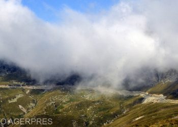 Drumarii avertizeaza soferii sa nu intre pe Transalpina