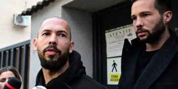 Andrew Tate fara permis prins circuland cu 200 km h