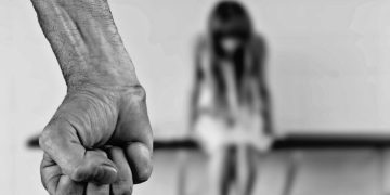 Asteptam prea mult de la victime Politica nu face nimic