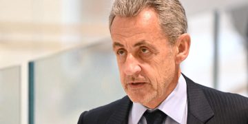 Fostul presedinte francez Nicolas Sarkozy exclus din Legiune