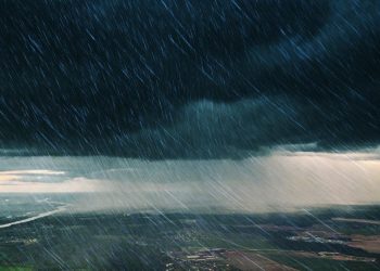 Avertizare ANM Cod rosu pentru ploi abundente