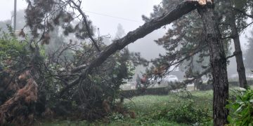 Furtuni violente in cel putin sase judete