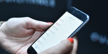 Uniunea Europeana renunta la tarifele de roaming pentru Moldova