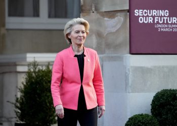 Ursula von der Leyen se intalneste duminica cu Trump