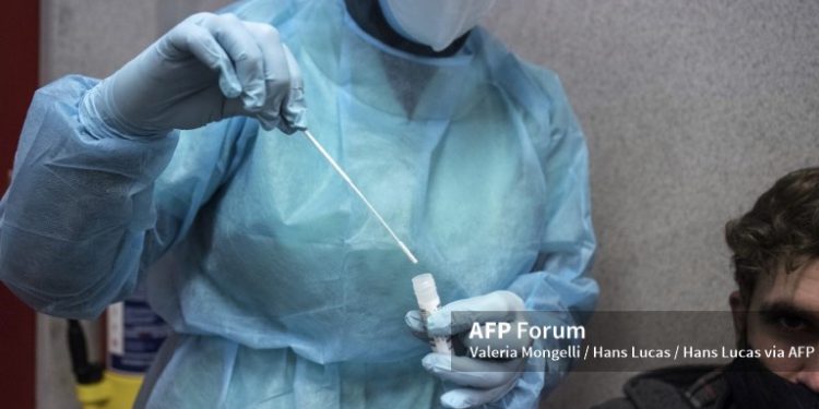 3 850 de cazuri noi de COVID