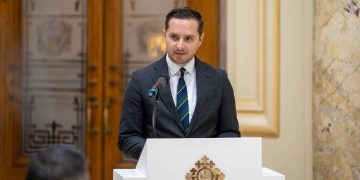 Bujduveanu Direc torii au urgent nevoie de reduceri salariale