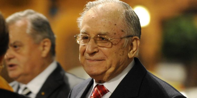 Ion Iliescu in stare critica spitalul anunta probleme organice