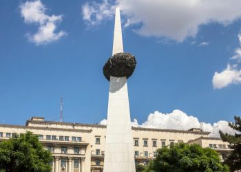 MAI explica de ce a solicitat un spatiu in Piata Revolutiei