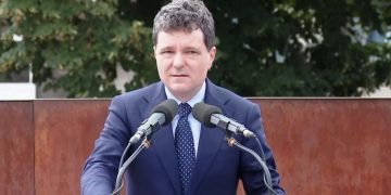 Nicussor Dan mesaj de Ziua Holocaustului Romilor Discriminarea continua