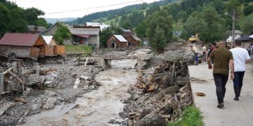 Romanii fara autorizatii pentru case vor primi despagubiri reduse