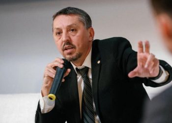 Schimbari ale Ministerului Education n liceu