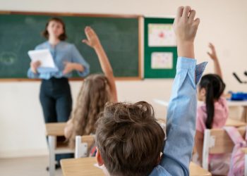 Scolile din Romania se reorganizeaza pentru 2025 2026