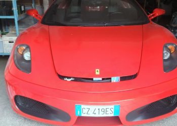 ANAF vinde un Ferrari F430 la licitatie