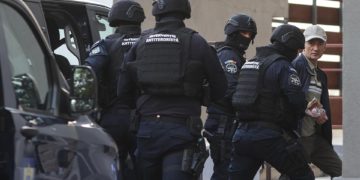 Fostul director SIS Moldova audiat de mascatzi