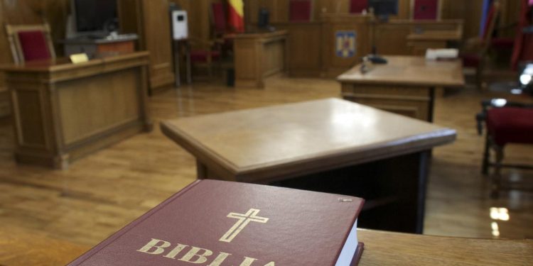 Inalta Curtea contesta legea pensiilor magistratilor Ministrul Justitiei comenteaza