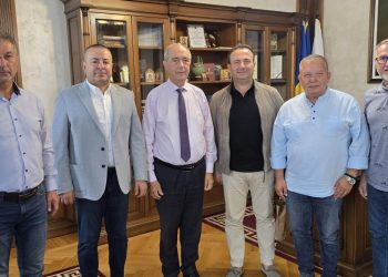 Investitorii turci doresc sa preia combinatul din Hunedoara