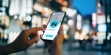 Livratorii Uber Bolt Glovo si Wolt vor avea sindicat