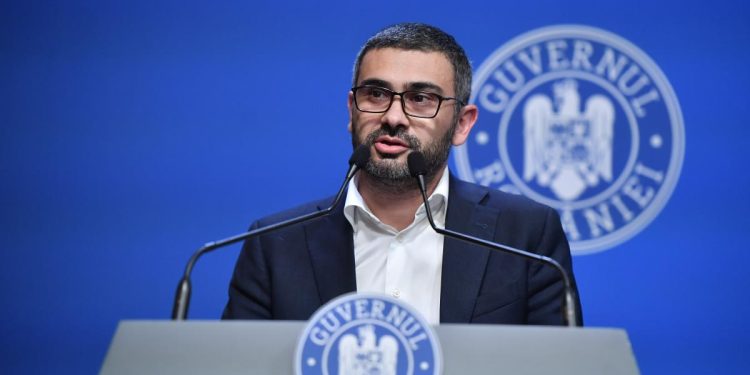 Ministrul Muncii Peste 500 de muncitori fara contract in Bucuresti