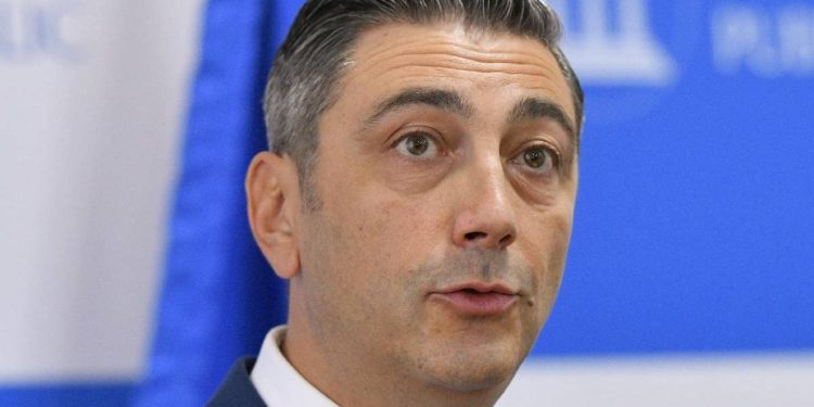 Procurorul general Alex Florena Razboiul hibrid al Rusiei este perfid