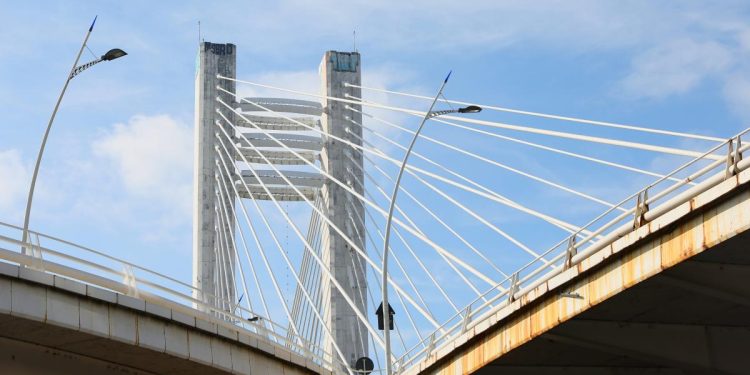 REPER cere inlaturarea simbolurilor legionare de pe Podul Basarab