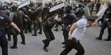 Rusia lui Putin pregateste proteste violente in Moldova