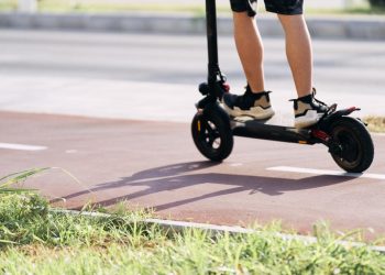 Un oras din Romania opreste trotinetele electrice dupa accident mortal