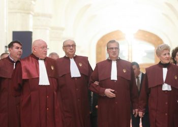 Zi decisiva pentru Coalitie Decizia CCR ce afecteaza pensiile speciale