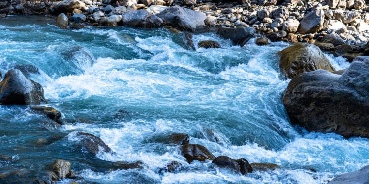 Cod galben de inundatii pe rauri in Olt Teleorman Constanta