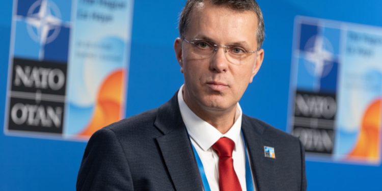 Escadrila F16 in misiune NATO pentru Romania