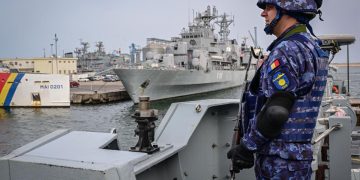 Guvernul a aprobat stagiul militar voluntar in tara