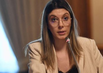 Raport de control directori acordau sporuri angajatii primeau bani fictivi