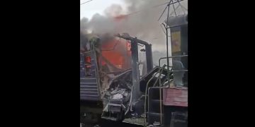 Un tren de pasageri ucrainean a fost lovit de o drona