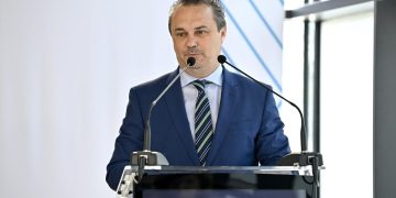 ANRE angajeaza doi fosti parlamentari PSD pe acelasi loc